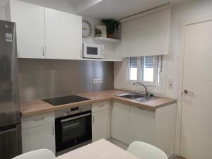 VigoB Apto al lado Vialia - CorteInglés