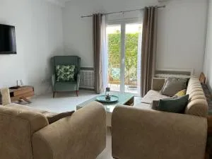 Very high standing apartment - قمرت