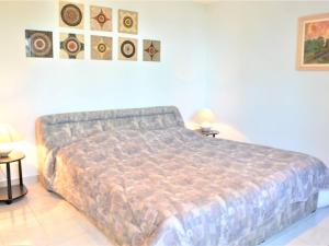Belle villa familiale pour 6 pers, vue mer à Cavalaire - FR-1-226B-95