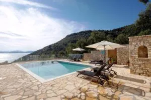 Wunderschöne Villa Mit 3 Schlafzimmern Und Atemberaubendem Meerblick - Kéntroma