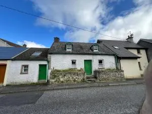 The Green Door Cottage - Ballylinch Bridge
