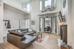 4632 First Floor Hidden Gem