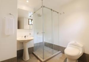 Fresh & Fabulous in the Heart of Zona G 404