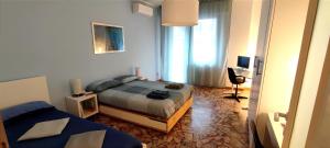 2 Minimal Rooms