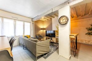 Appartements Maison Hyper Centre Rouen - Patio - TV 4K - WIFI-Fibre - 4 chambres - Machine a laver - Seche linge - Lave Vaisselle - Confort - Spacieux : photos des chambres