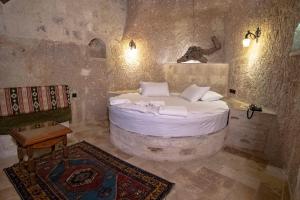 Junior Suite room in Kemerhan Cave Suites