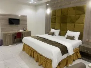 Murphy's Mansion Resort - Umuhu