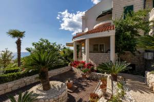 Tolle Wohnung In Drašnice Mit Schönem Garten 