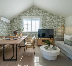 XPCE GOLDEN BANUS PENTHOUSE - Parking Free