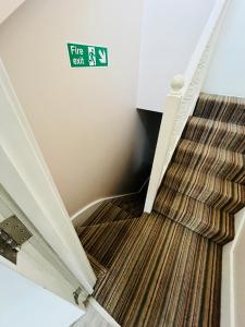 Double room in attractive modern Victorian House