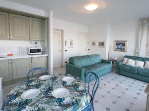 Apartment Punta Borromea by Interhome