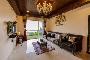 Lifeline Villas - Miracle Luxurious 3bhk Valley Edge Infinity Pool Villa