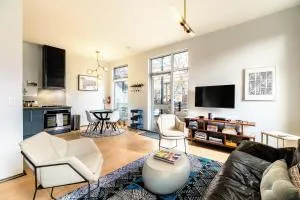 Modern Santa Fe Baca Railyard Apartment with Terrace - Cerrillos