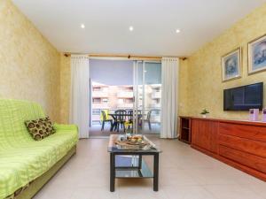 Apartment Mondrian by Interhome