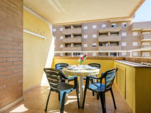 Apartment Costa Caribe by Interhome
