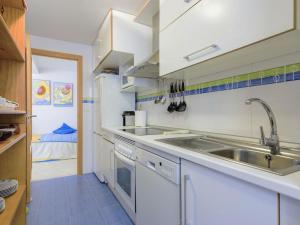 Apartment Las Terrazas II by Interhome