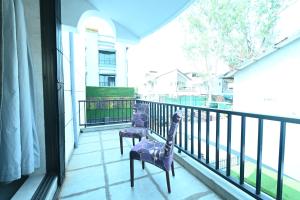 Emerald Villa