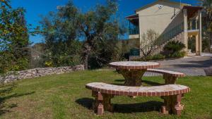 Dellis Apartments Corfu - Sea Views near the Beach