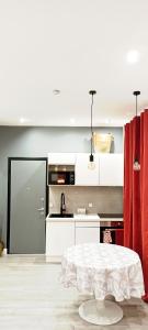 Roquebrune : Appartement 4 personnes proche de la plage (AV)