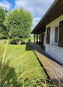 Maisons de vacances La Cabane Farwest Plein pied vue PIN proche LAC : photos des chambres