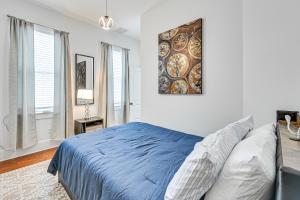 Family-Friendly Louisville Gem Prime Location!