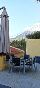 Maisons de vacances La 34 Tiny House with sunny terrace : Maison 2 Chambres