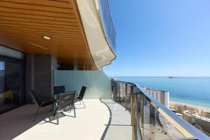 Sunset Waves 23 Floor