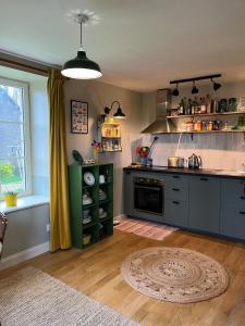 Appartements La Petite Bruyere Characterful 2 bedroom cottage with fireplace : photos des chambres