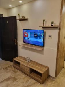 unique 2bedroom at abdoun 001