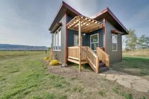 Beautiful Ranch Cottage - 45 Mi to Yellowstone NP! - Contact