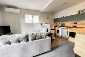 Maisons de vacances Vanessa - 200m from the beach Terrace - by TGB : photos des chambres