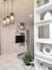 Lily - One Bedroom Unit with Veranda