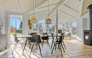 Nice Home In Strøby With Wifi
