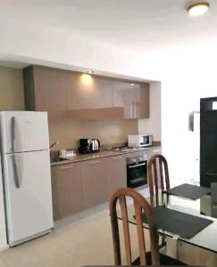 Apartamento sobre Av Cordoba