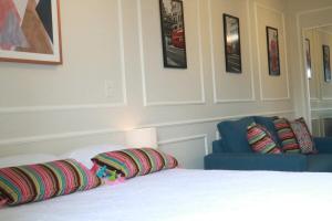 Private Boiserie Studio Apartment with Garage
