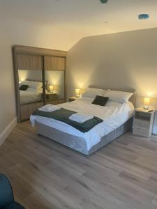 Drumkeen - Apartment - Sleeps 6 - Parking
