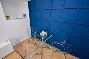 Blue Moon - One Bedroom - Romana Square