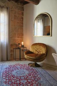 Appartements La Grande Bourgade-Authentique Maison en Pierre avec Terrasse Climatisation au Coeur d-Uzes : photos des chambres