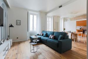 The Best Rent - Spacious three-bedroom apartment in the heart of Milan