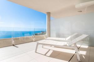 Sea view haven with terrace and parking REMS