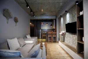 Modern and cozy apartment for travelling