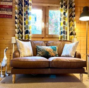 Duck Lodge B&B with Hot Tub