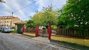 Chambre style hôtelière dans logement partagé, La Queen Paris, Stade de France