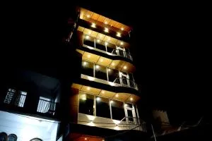 Golden view hotel - Jangli Ghāt