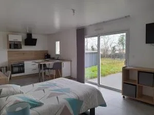 Studio lumineux avec terrasse - Dompierre-sur-Yon