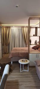 Residence Hill apartment TammyMatty