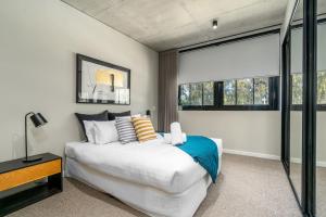 Onyx Apt Onsite EV 5mins to Foreshore - Hosted by Canstay