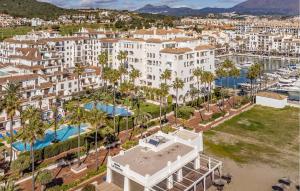 2 Bedroom Lovely Apartment In Manilva