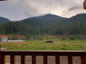 Villa Syariah Ciwidey Bandung Arreneuz View Kebun