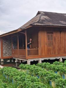 Villa Syariah Ciwidey Bandung Arreneuz View Kebun